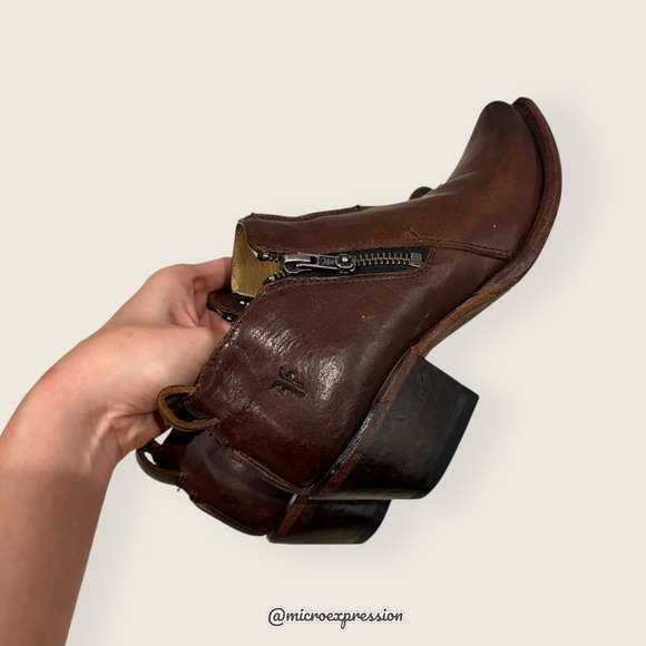 Frye Sacha Moto Shortie Cognac Leather Western Cowboy Pointy Toe Boho Ankle Boot - Picture 11 of 13